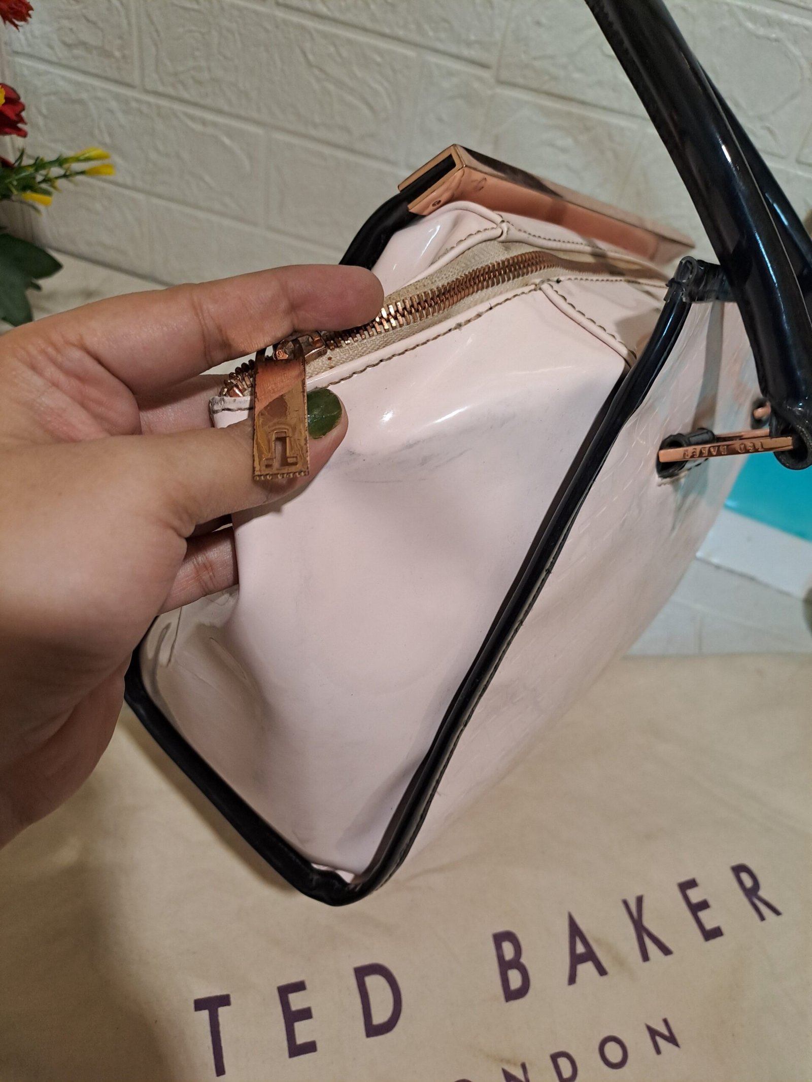 Ted Baker London Light Pink (Nude/Blush Pink) Patent Leather Handbag - Image 10