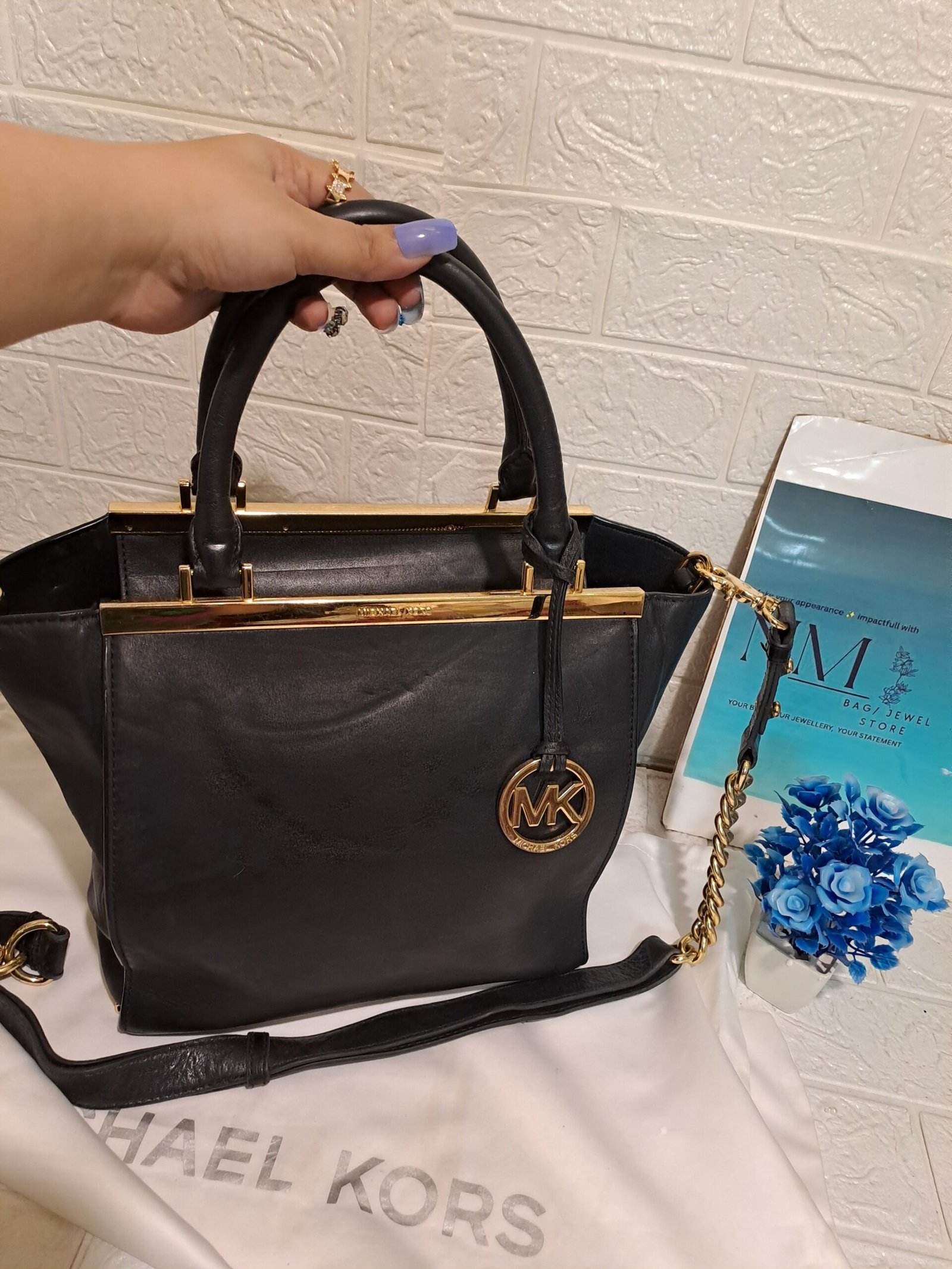 Michael Kors Lana Medium Tote - Image 6