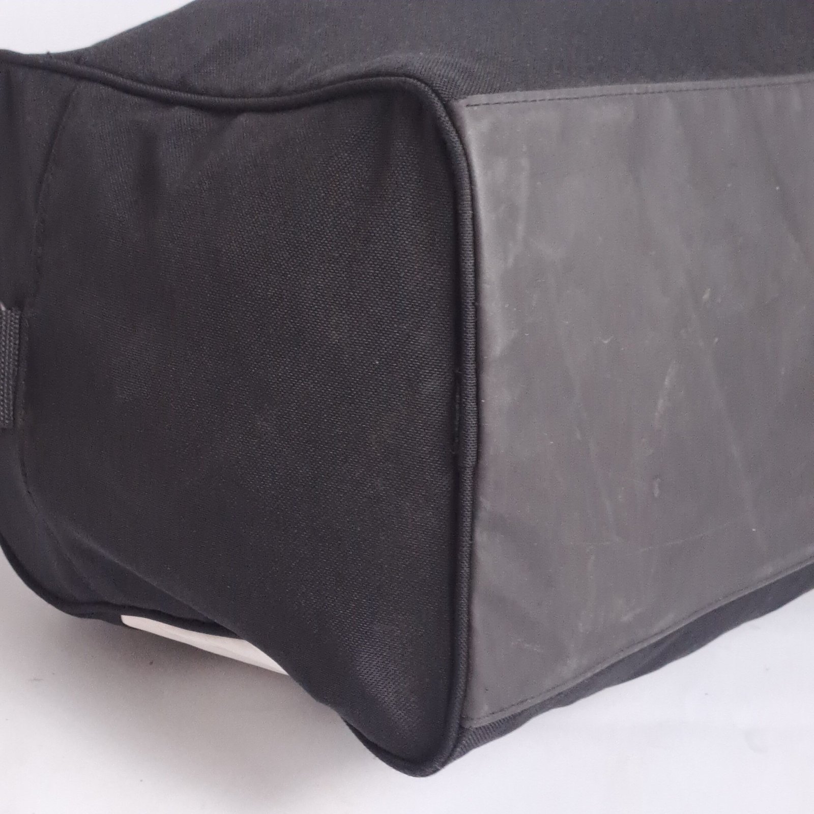 Adidas travel/ Gym/ Sports Bag - Image 7