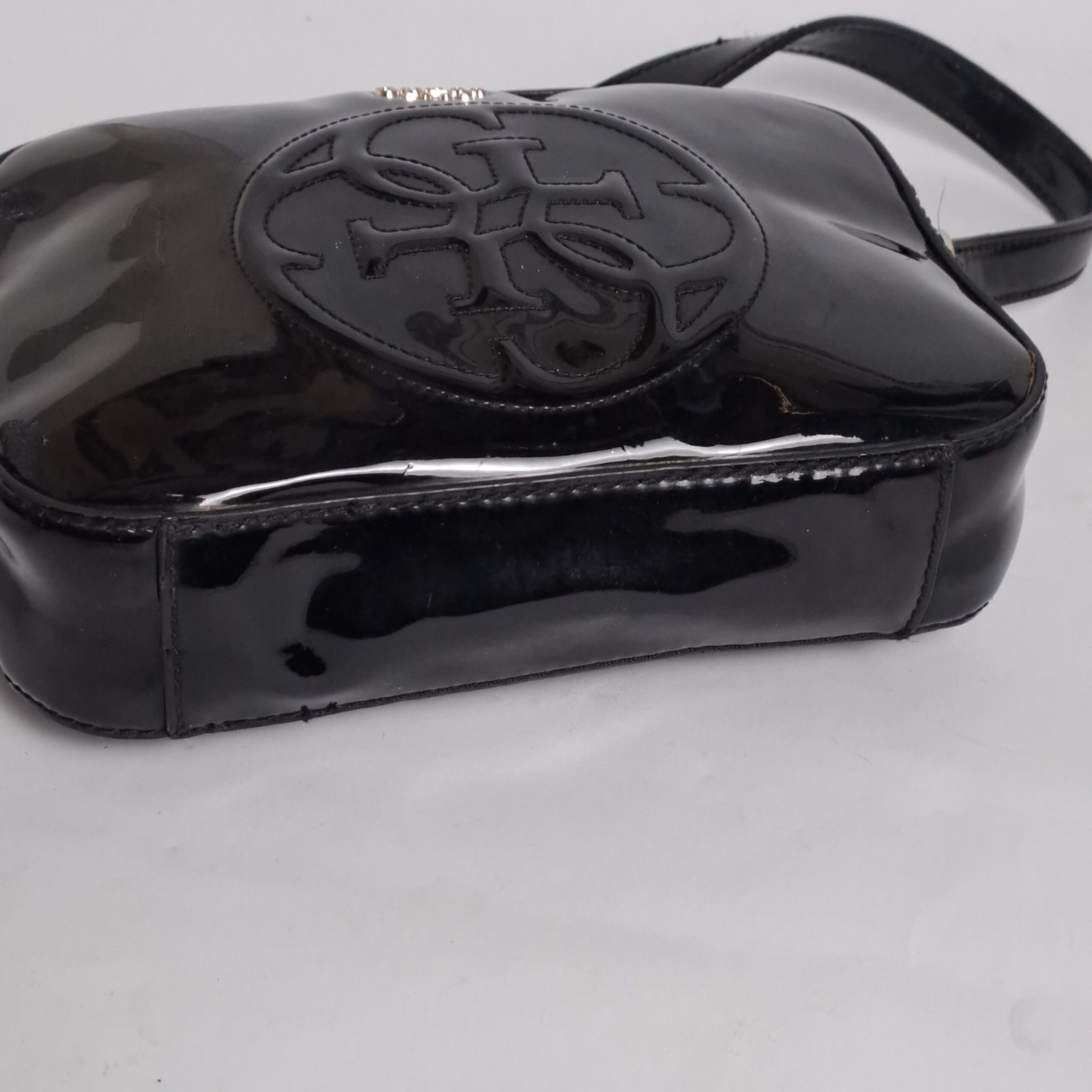 Guess kamryn crossbody Black Color - Image 4