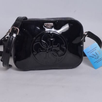 Guess kamryn crossbody Black Color