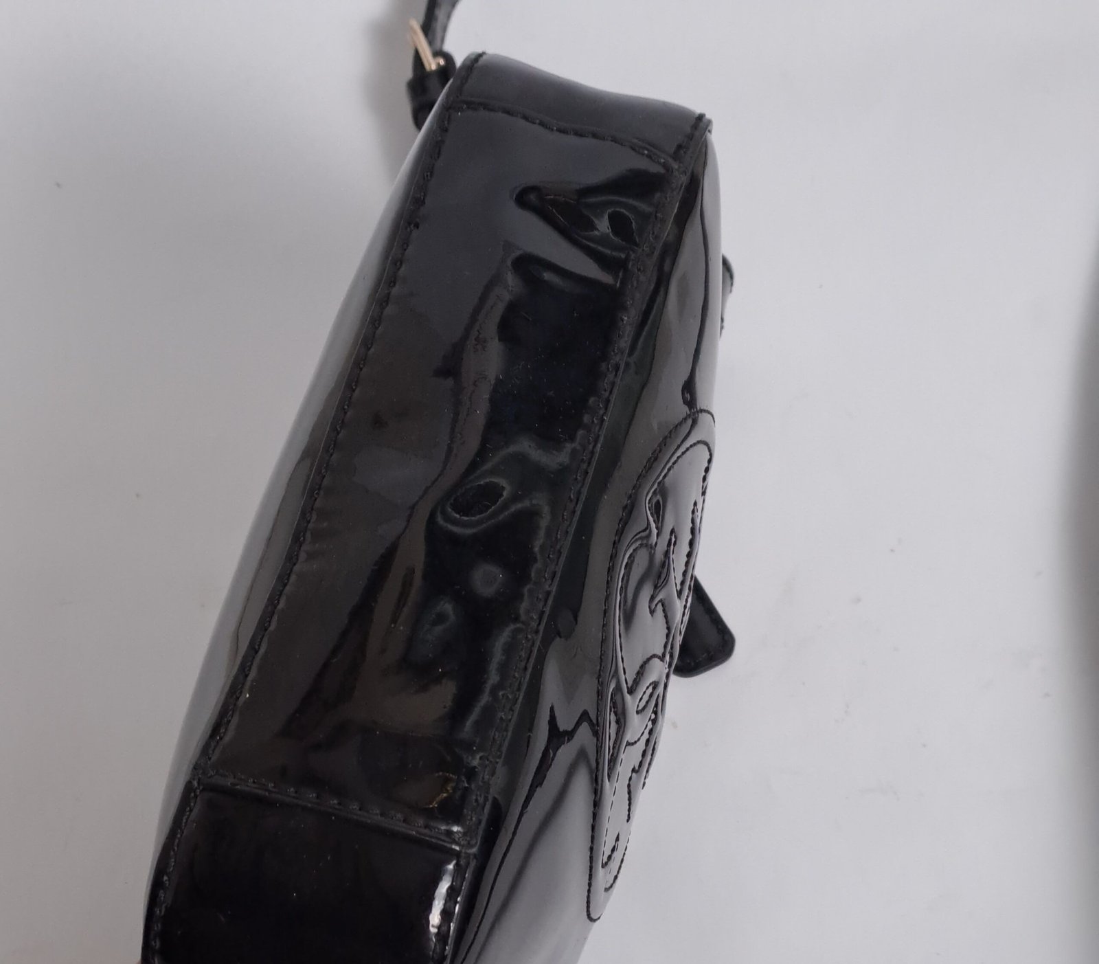 Guess kamryn crossbody Black Color - Image 3