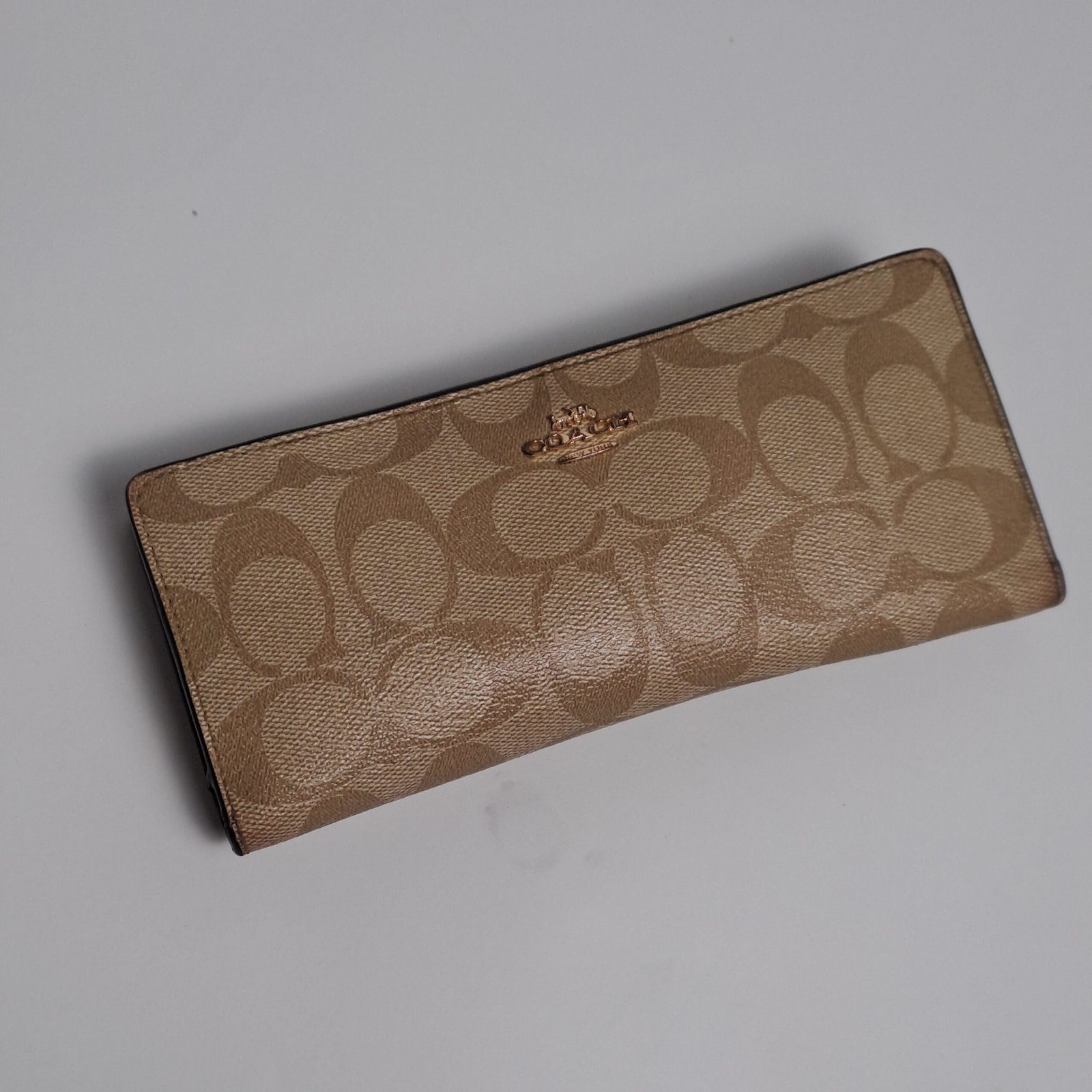 COACH Slim Zip Wallet in Signature Canvas (Khaki/Saddle - Image 4