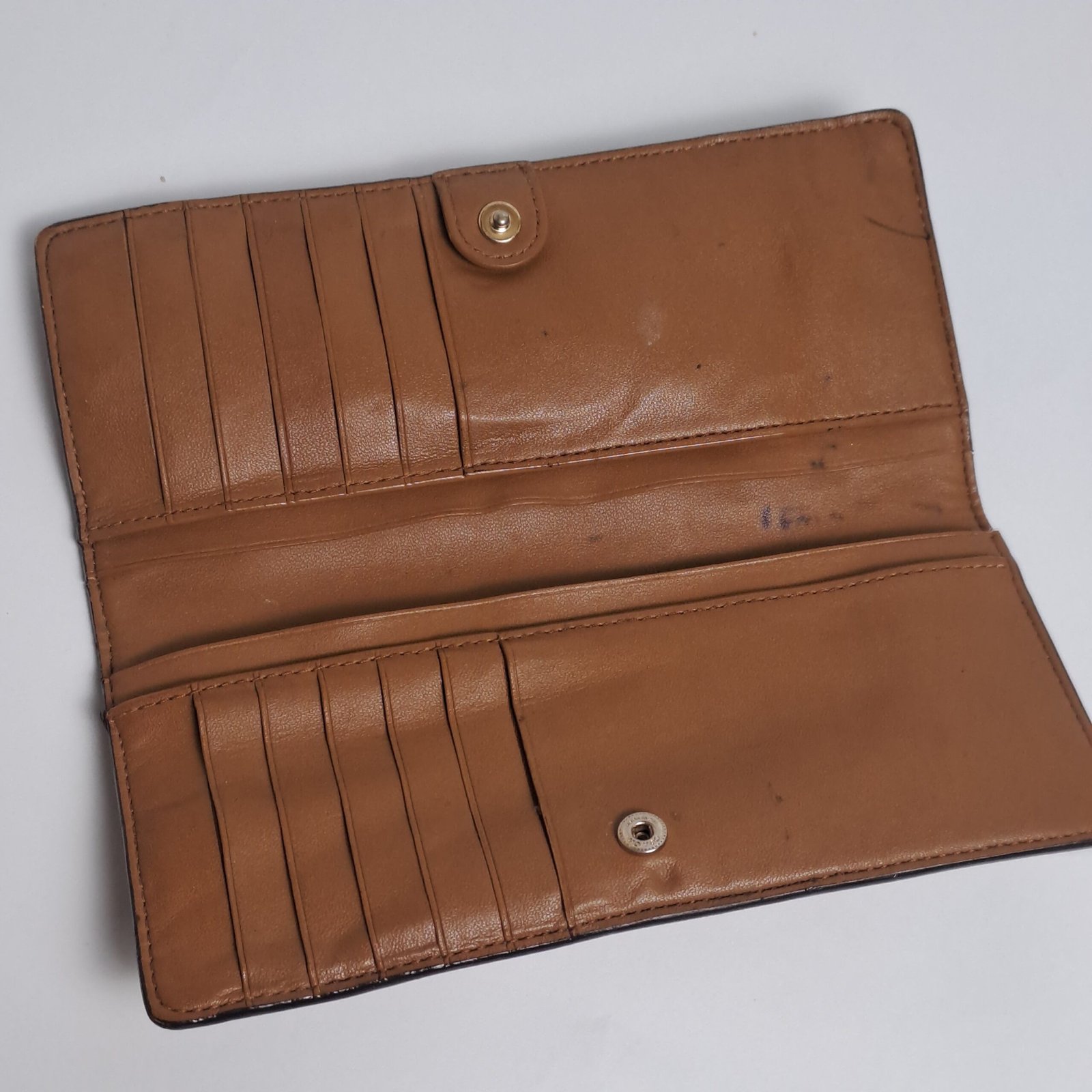COACH Slim Zip Wallet in Signature Canvas (Khaki/Saddle - Image 11