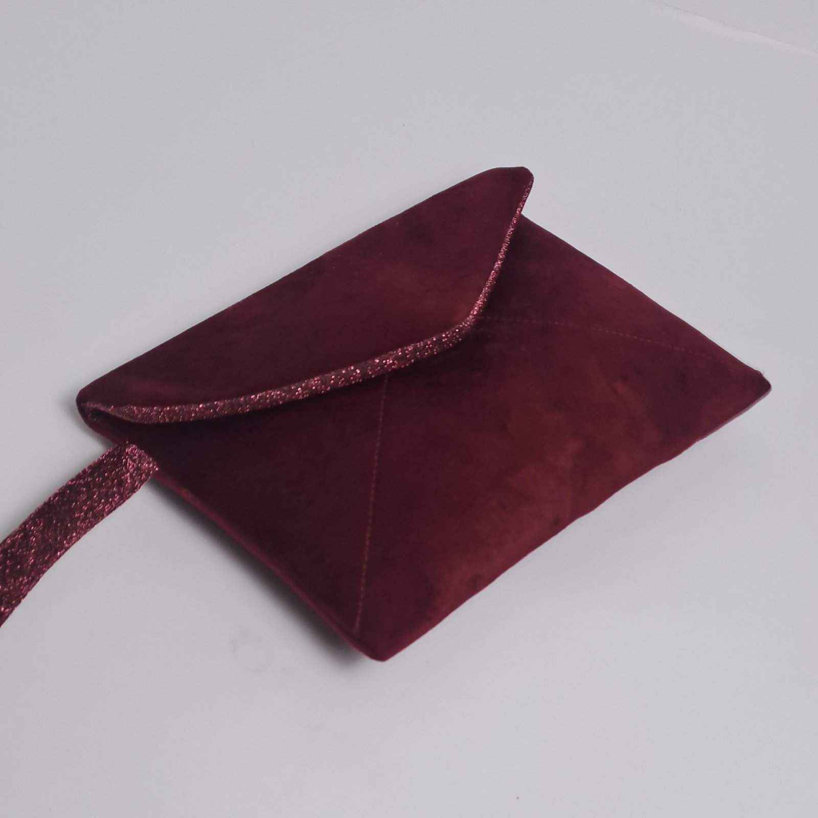 MAC Cosmetics x My Little Box Limited Edition Velvet Clutch) - Image 6