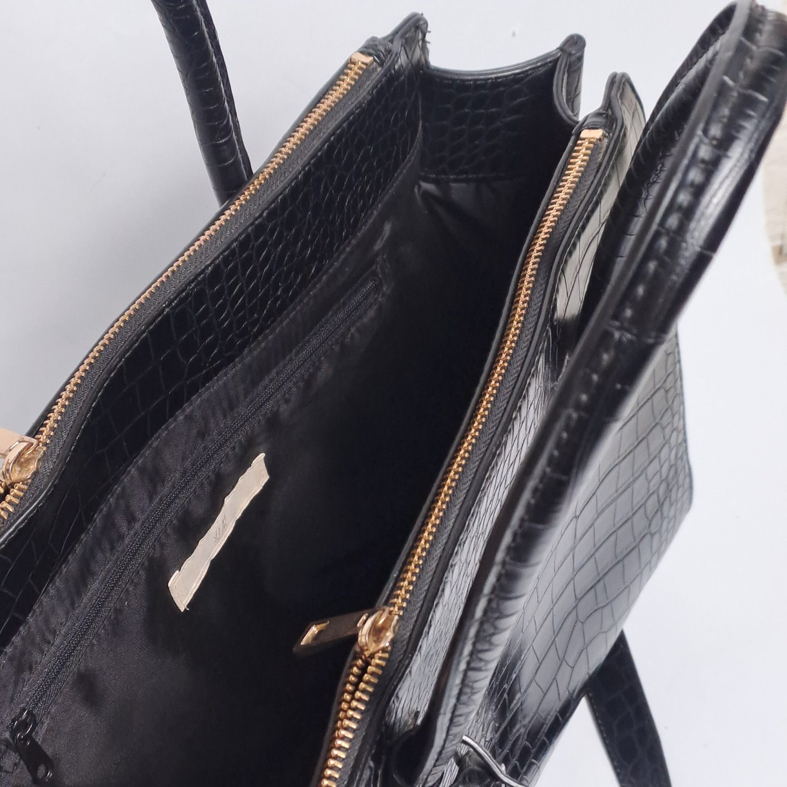 H&M Structured Satchel / Tote Bag Color Black - Image 5
