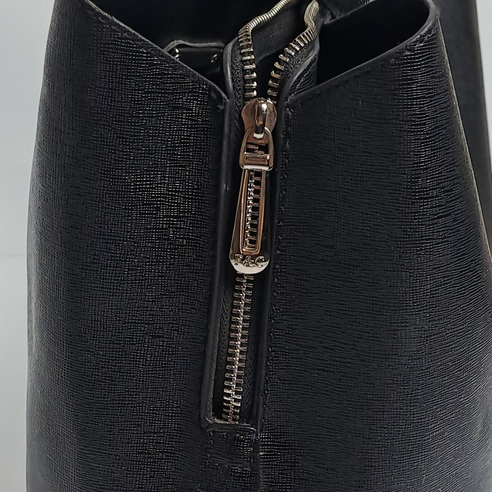 Flora & Co Top- Handle Tote Bag in Black Color - Image 10