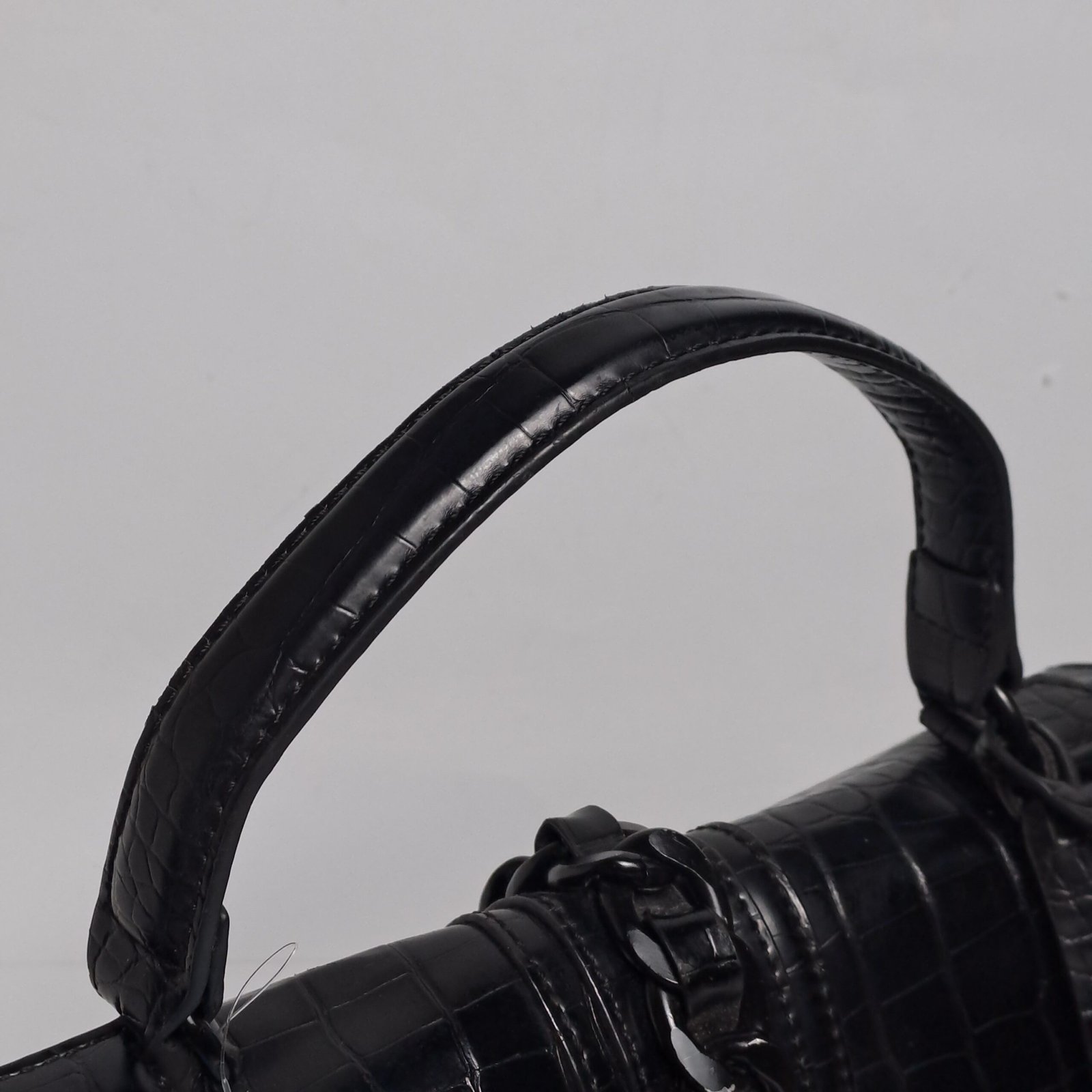 Aldo Glenda in Black Color with Digital straps - Image 5