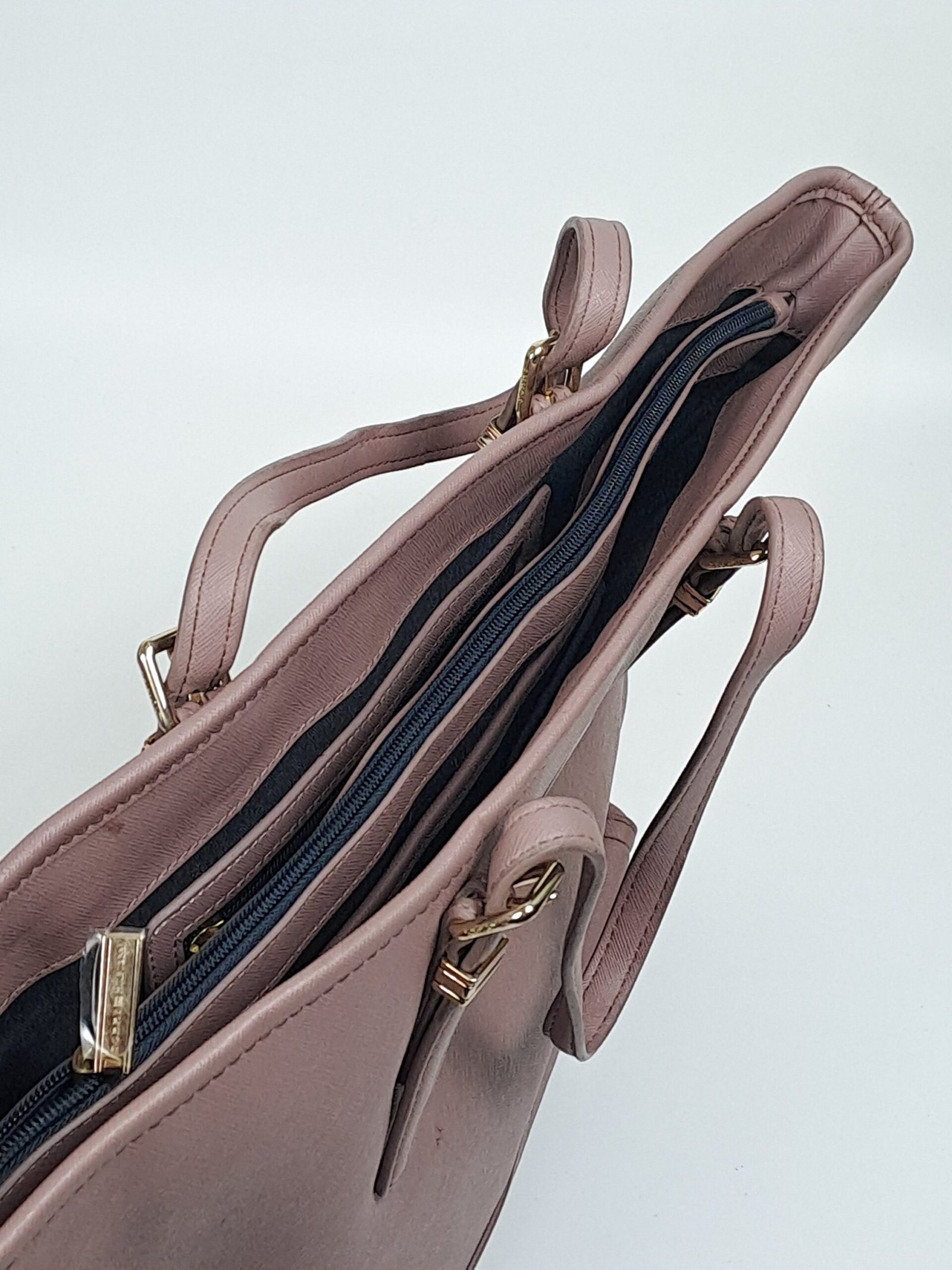 Tommy Hilfiger Honey Medium Tote Bag - Image 6