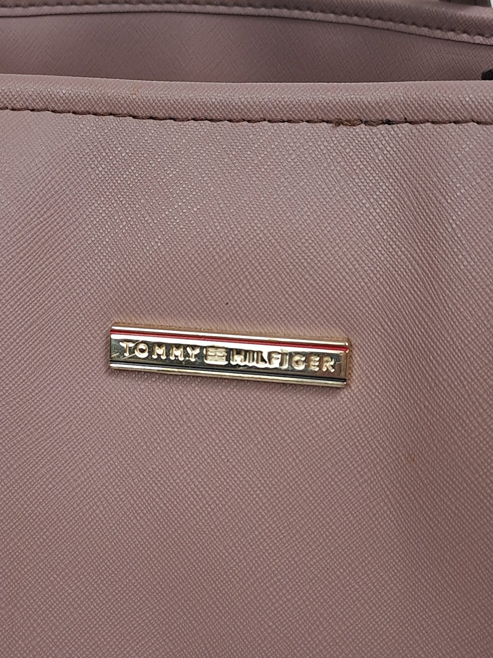 Tommy Hilfiger Honey Medium Tote Bag - Image 7