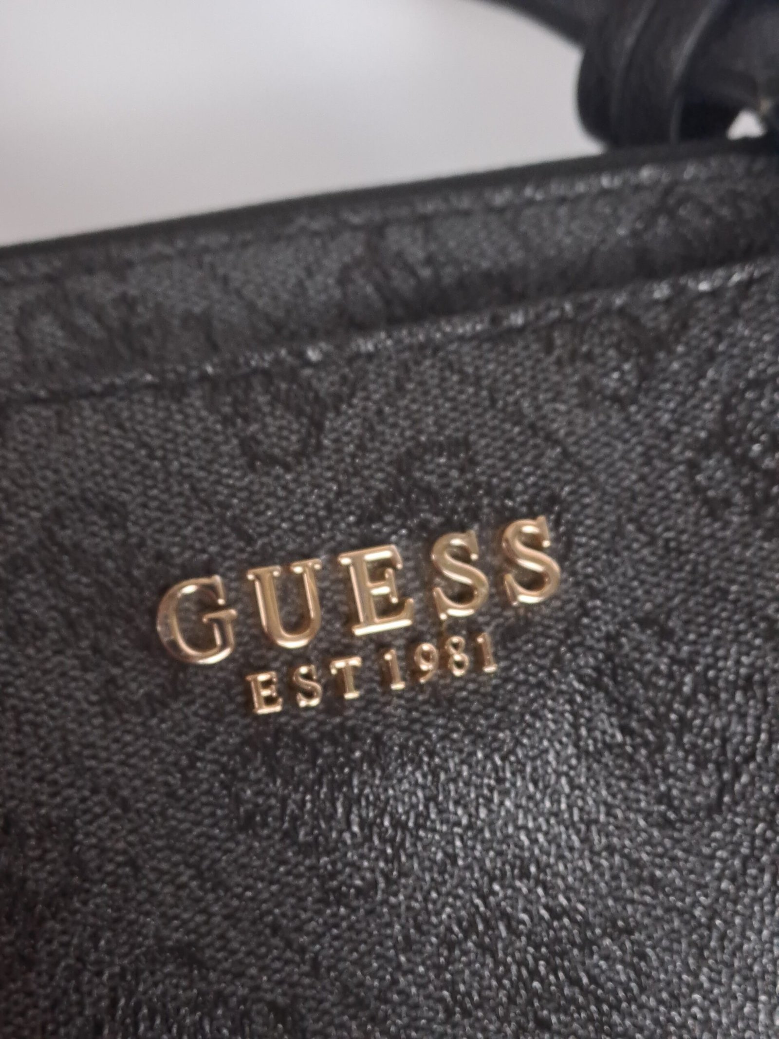 Guess Zadie Girlfriend Satchel Bag - Image 8