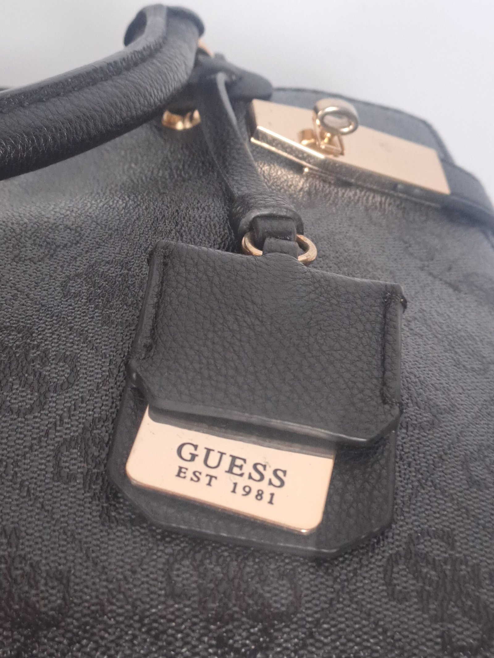 Guess Zadie Girlfriend Satchel Bag - Image 4
